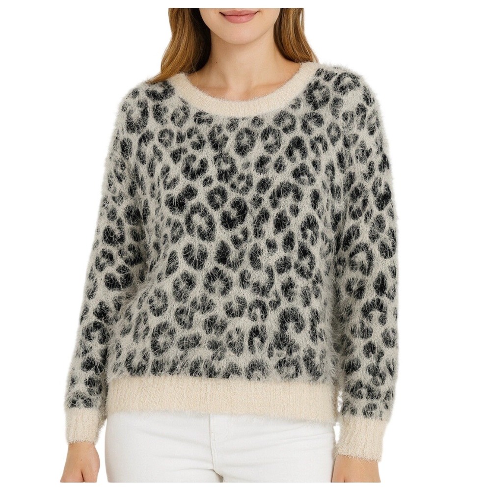 Mudd Womens Leopard Print Eyelash Knit Sweater Cream Black Size Medium Pullover